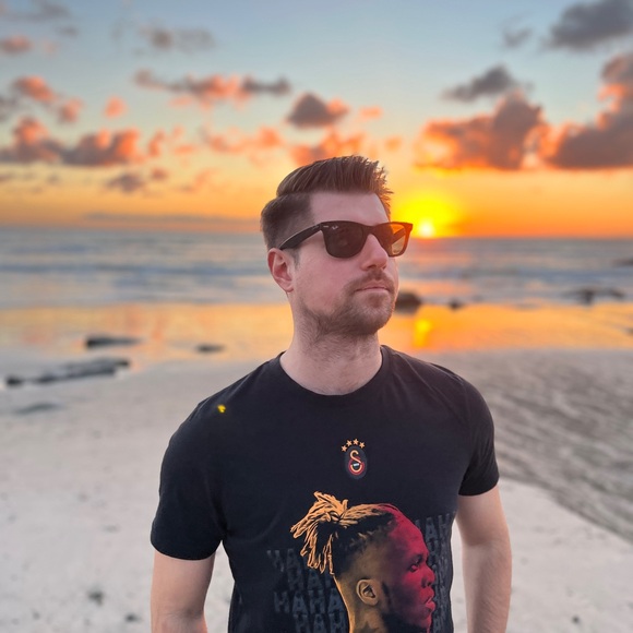 CHANEL BLACK RARELY - Picture 2 of 12